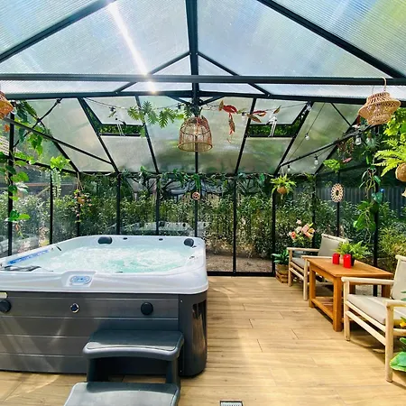 Morning Glory, Vogelzang Vakantiehuis Beekbergen